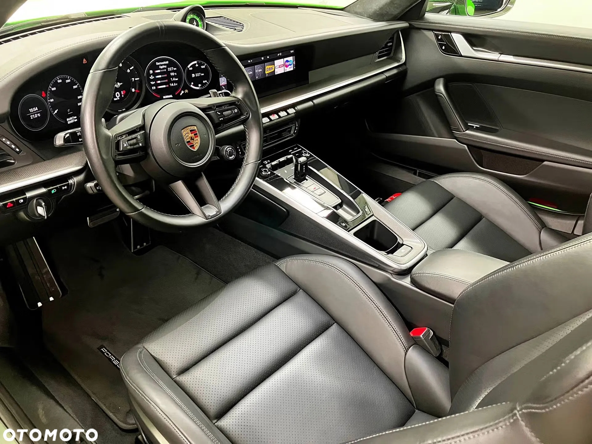 Porsche 911 Carrera 4 - 5