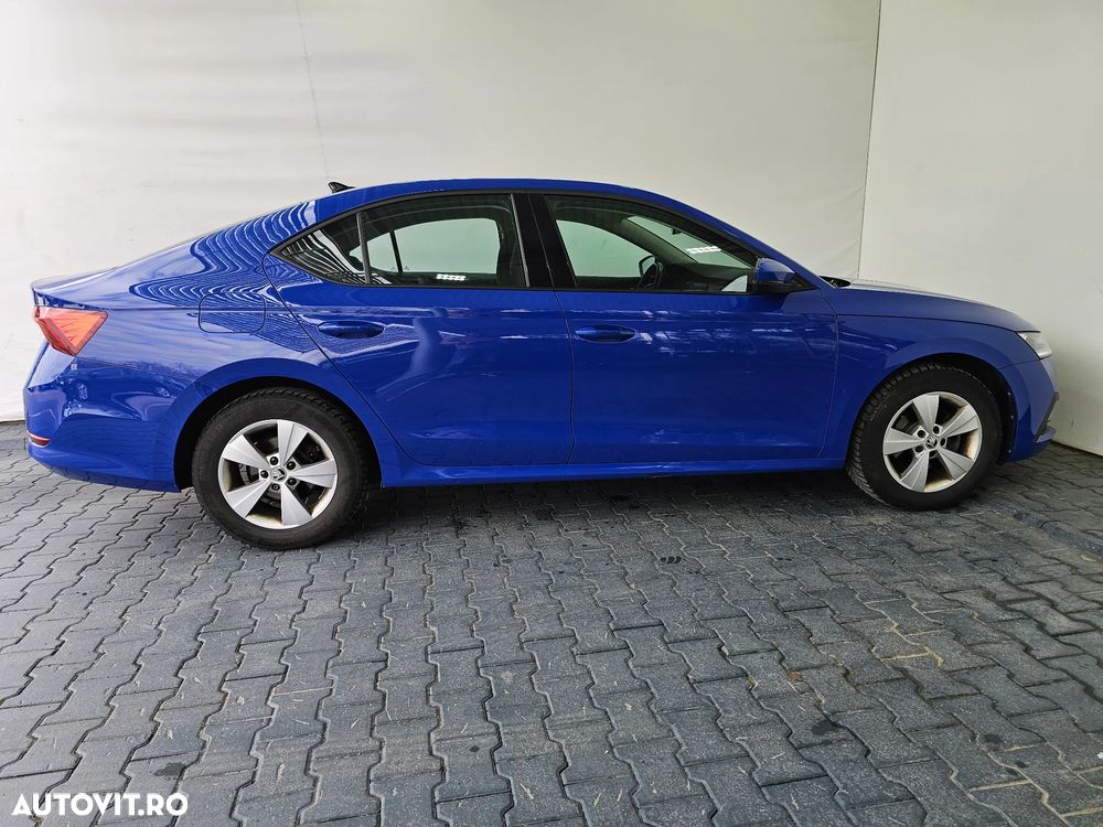 Skoda Octavia 2.0 TDI DSG Ambition - 24