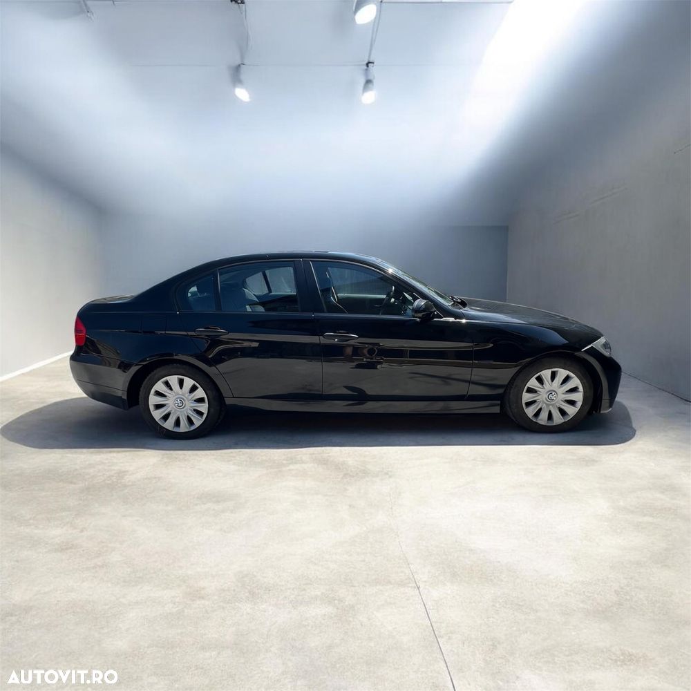 BMW Seria 3 318d - 3