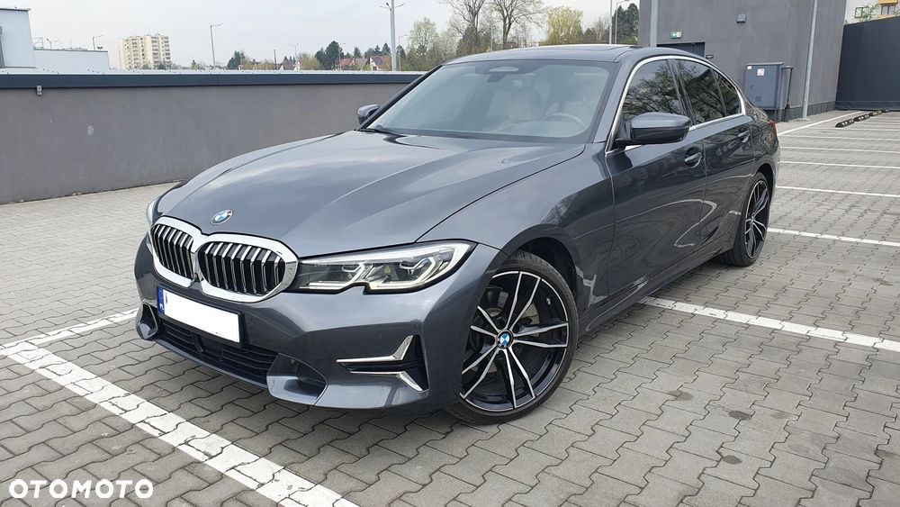 BMW Seria 3 330i xDrive Luxury Line sport - 3