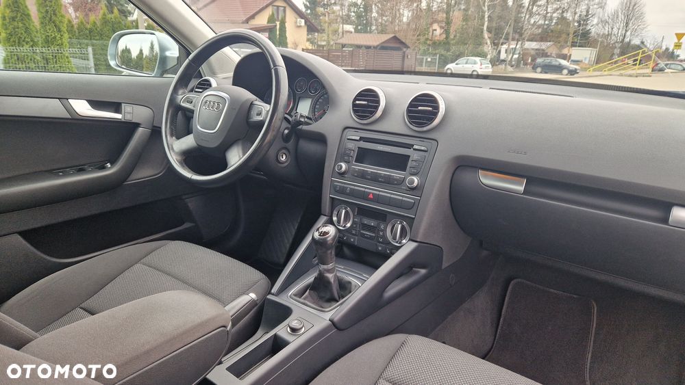 Audi A3 Sportback 1.6 TDI DPF Attraction - 19