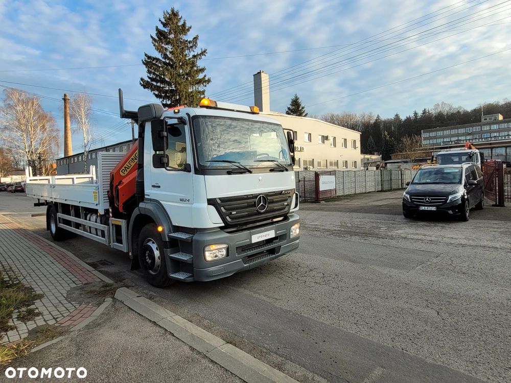 Mercedes-Benz AXOR 1824 // HDS PALFINGER PK 15500 4 WYSUWY 12,20m // SKRZYNIA ŁADUNKOWA 8m // ŻURAW DŹWIG KRAN CRANE // DO WIĘŹBY DACHOWEJ // MOŻLIWOŚĆ SKRÓCENIA - 16