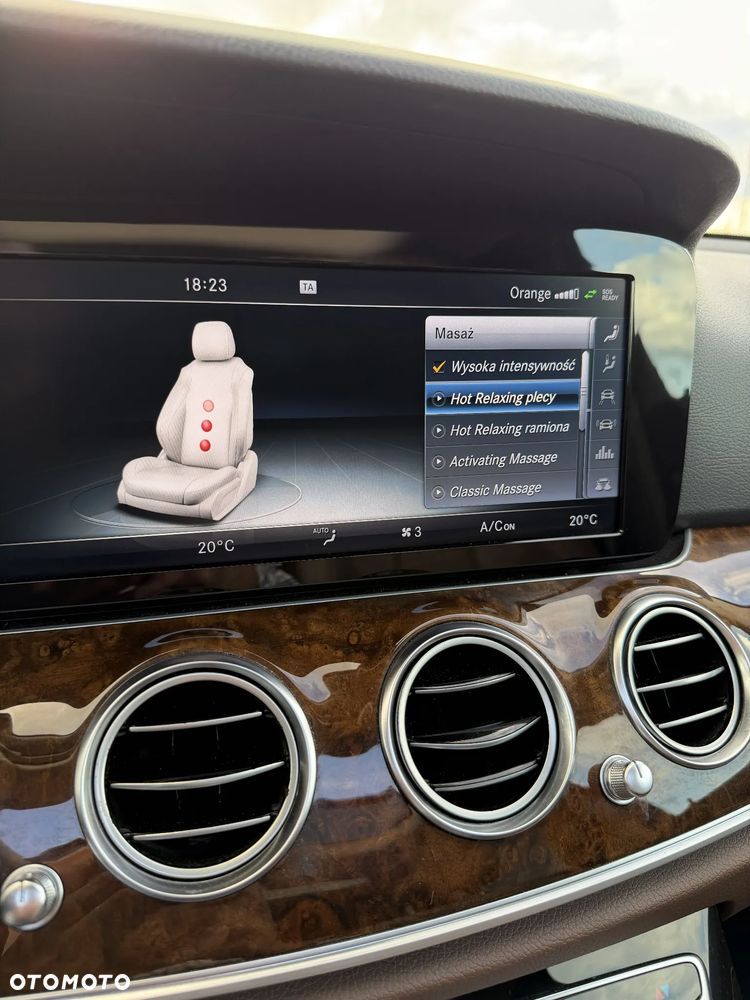 Mercedes-Benz Klasa E - 27