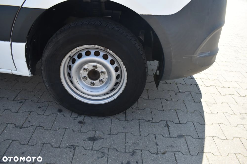Mercedes-Benz Sprinter - 11
