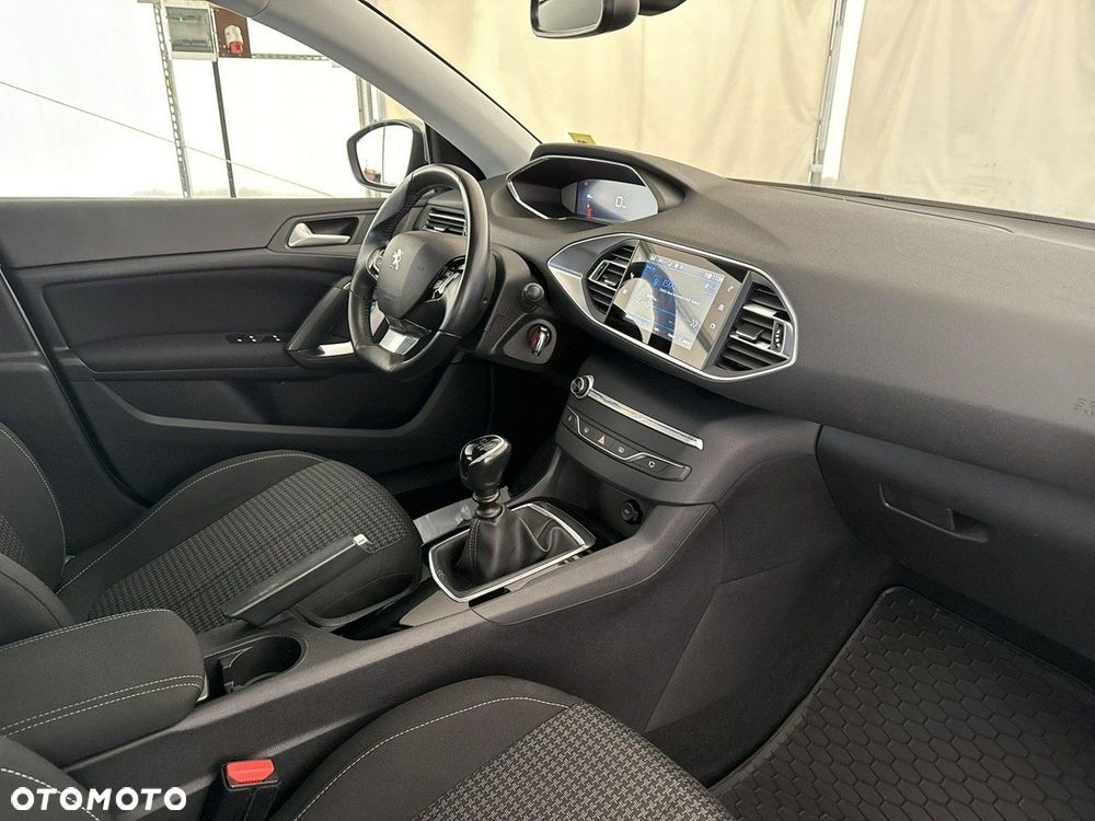 Peugeot 308 - 22