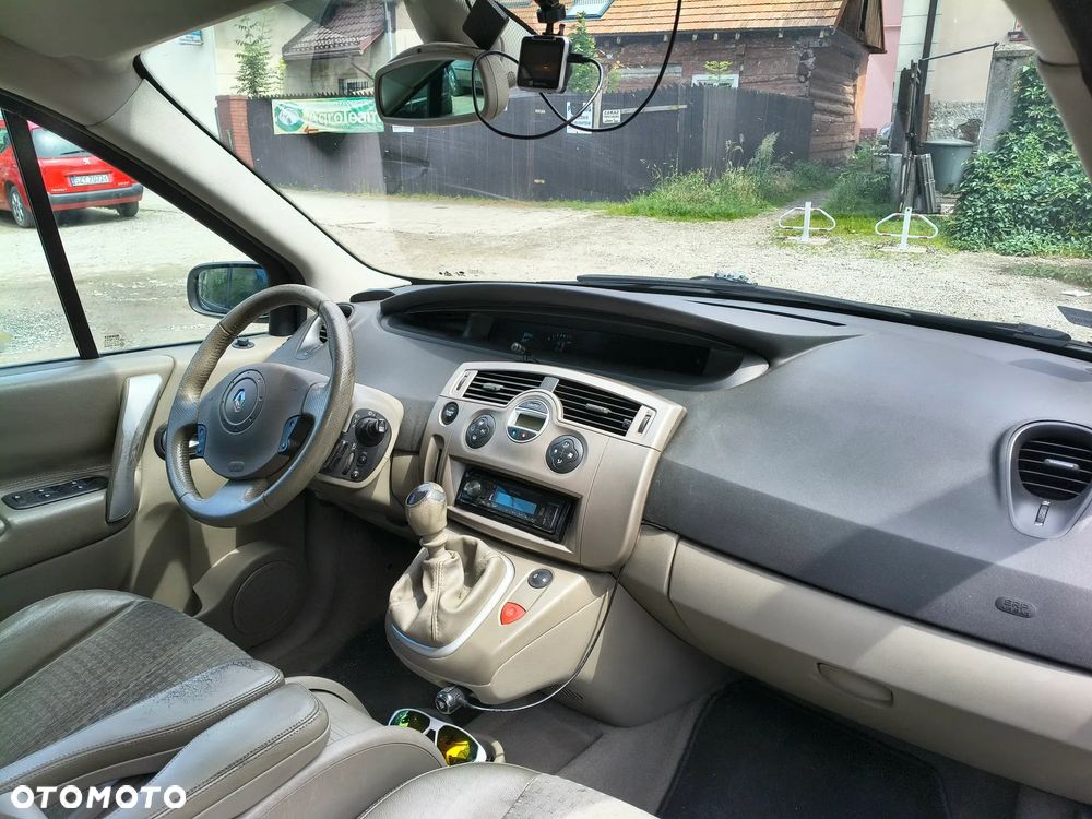 Renault Scenic 2.0 Confort Privilege - 7