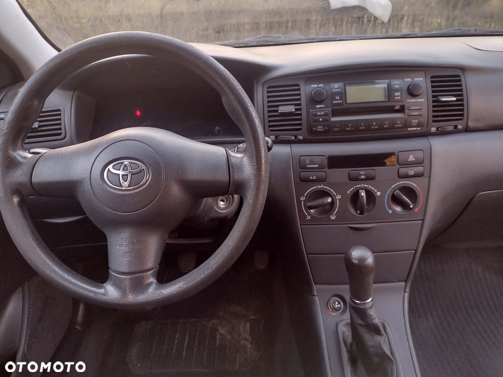 Toyota Corolla 1.4 VVT-i Dynamic - 13