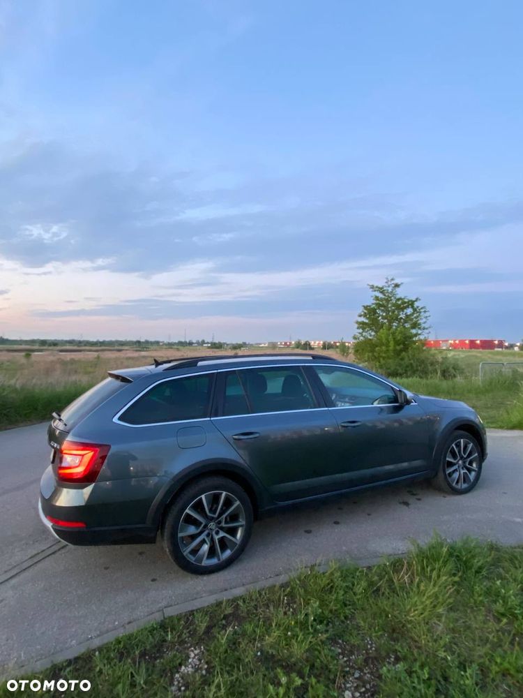 Skoda Octavia Scout 2.0 TDI 4x4 DSG - 5