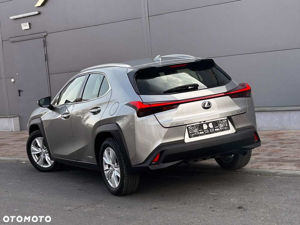 Lexus UX 250h Elegance 2WD - 17
