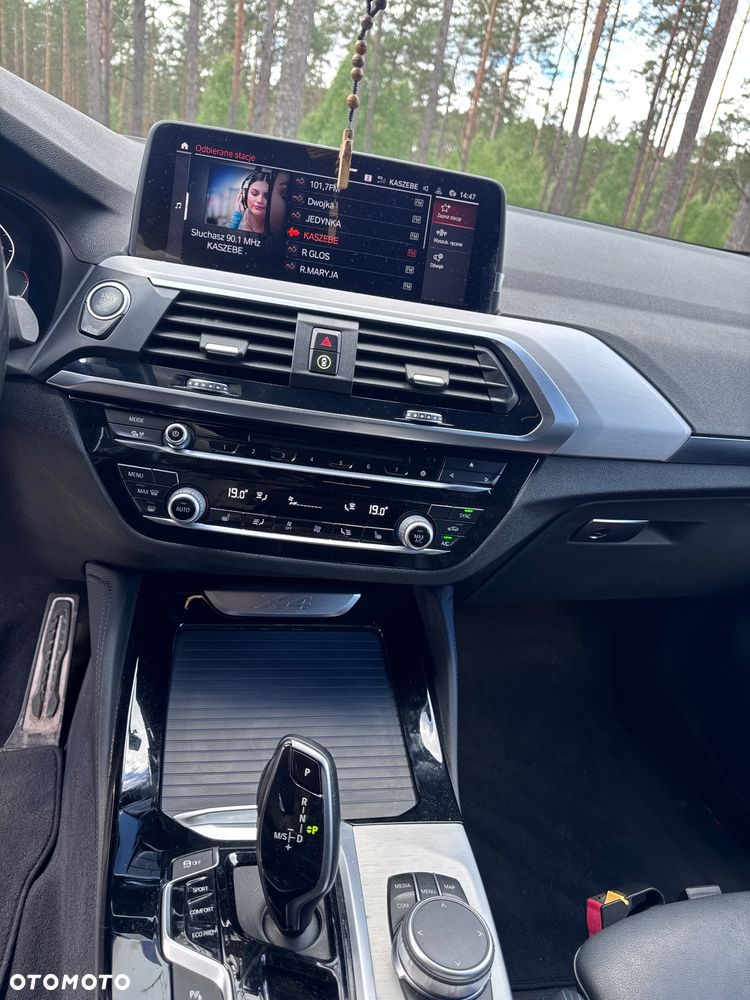 BMW X4 xDrive20d - 12