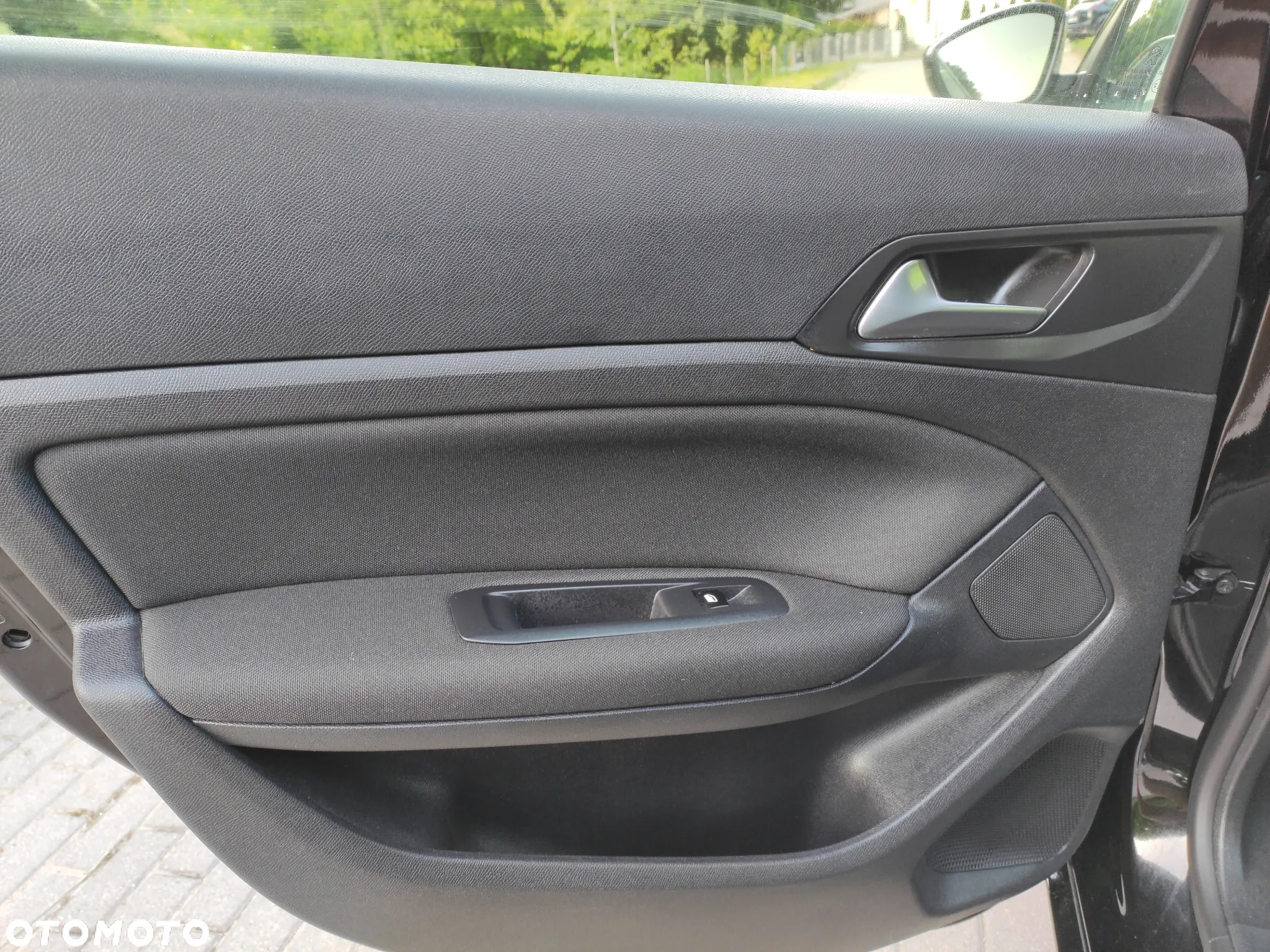 Peugeot 308 1.2 PureTech Allure S&S - 21