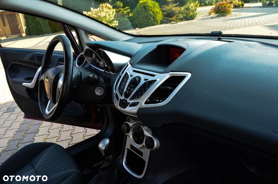 Ford Fiesta 1.25 Titanium - 36