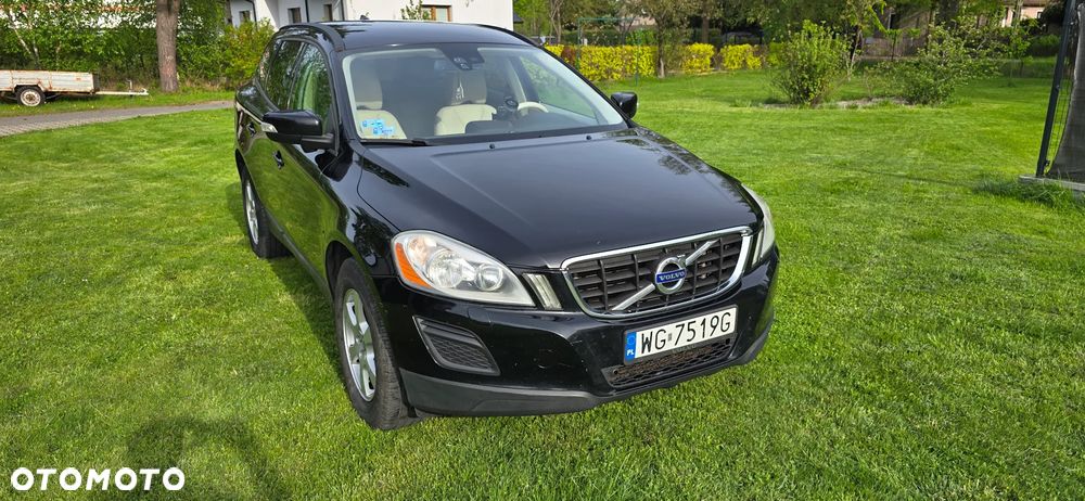 Volvo XC 60 - 4