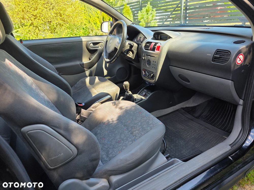 Opel Corsa 1.4 16V Sport - 4