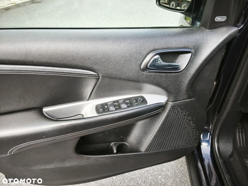 Fiat Freemont 2.0 Multijet 16V DPF Automatik Allrad Lounge - 10