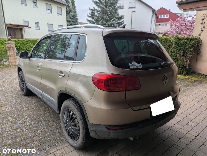 Volkswagen Tiguan - 2