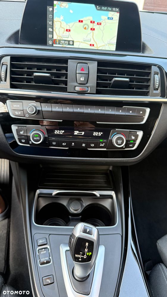 BMW Seria 1 118i Sport Line - 13