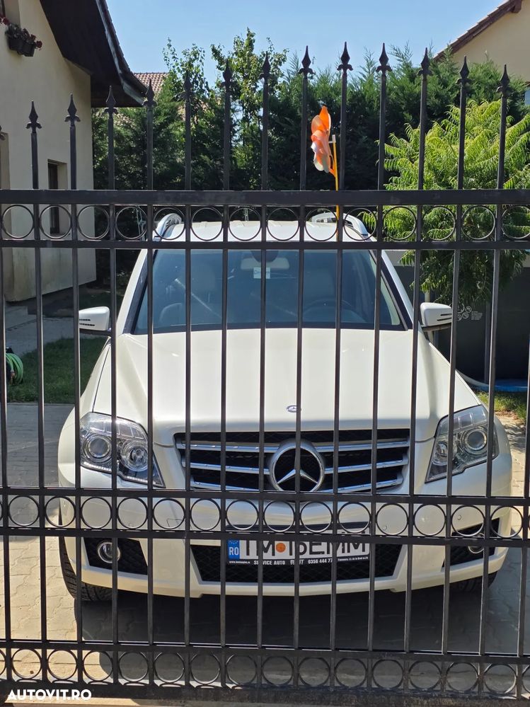Mercedes-Benz GLK - 4
