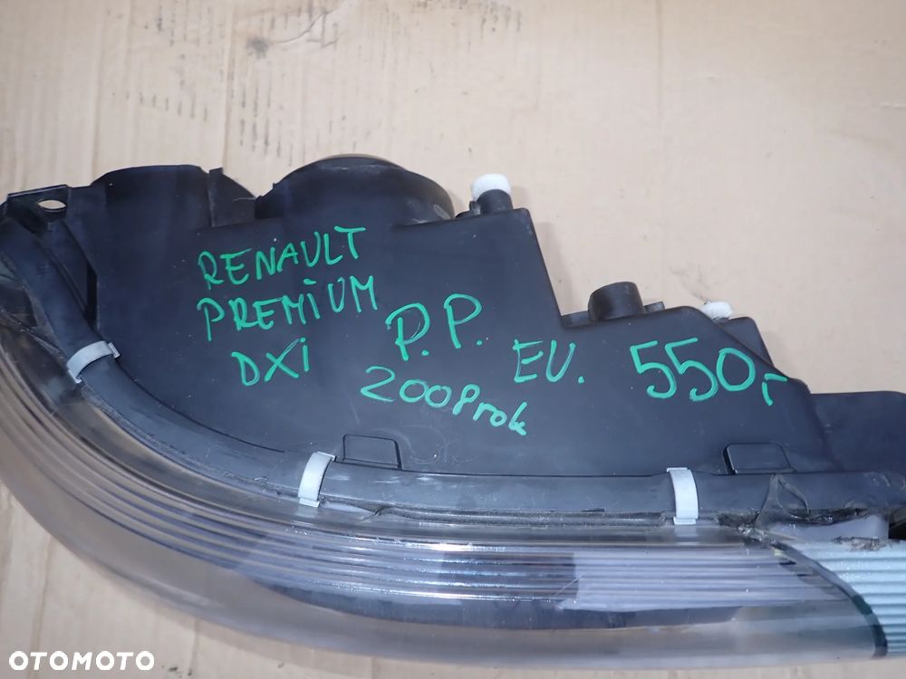 RENAULT PREMIUM DXI 2008 LAMPA PRAWY PRZÓD - 3