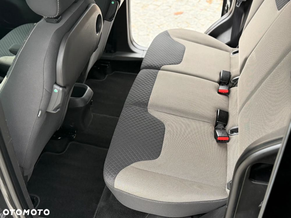 Ford Tourneo Courier 1.0 EcoBoost S&S Titanium - 8