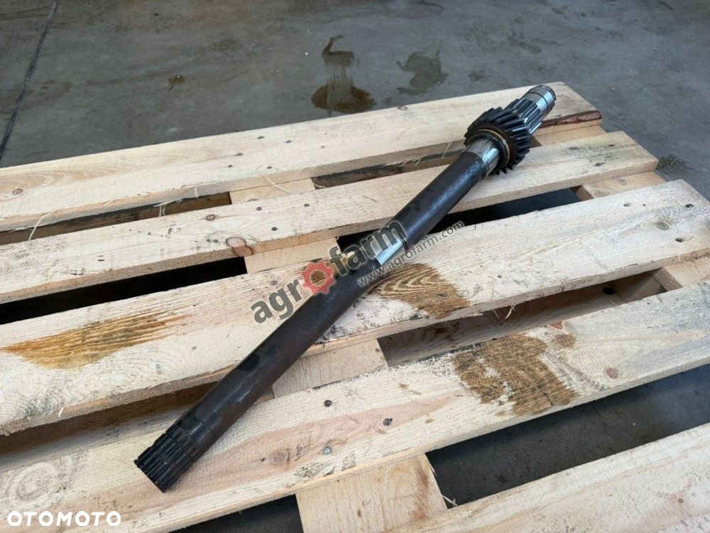 Wałek skrzyni biegów Z21 New Holland T7220 - 2