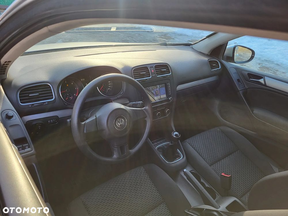 Volkswagen Golf - 28