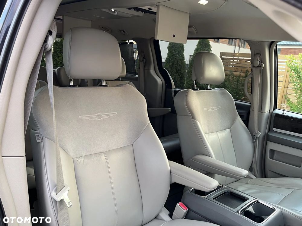 Chrysler Grand Voyager ver-2-8-crd-limited - 28