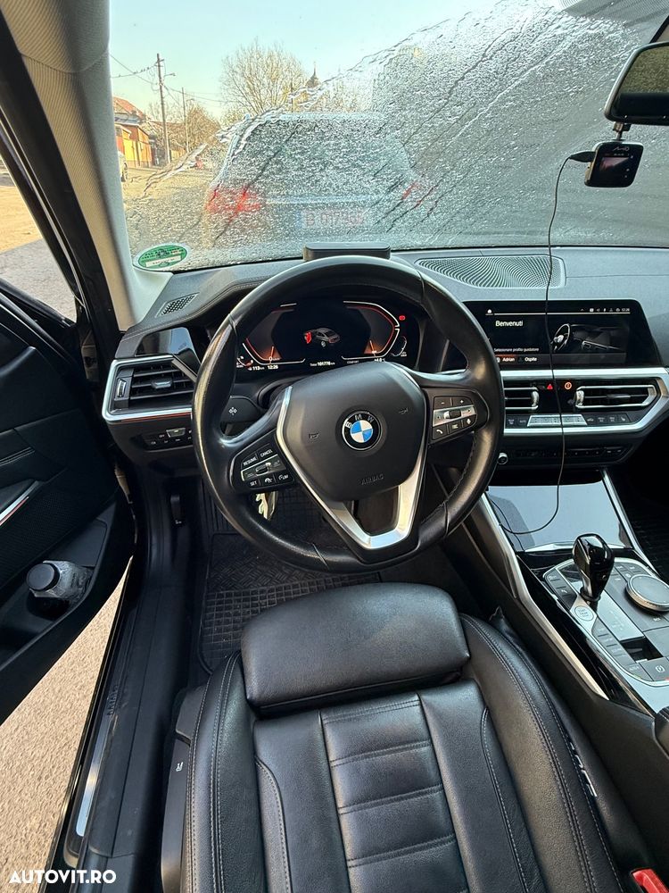 BMW Seria 3 320d xDrive Aut. Luxury Line - 14