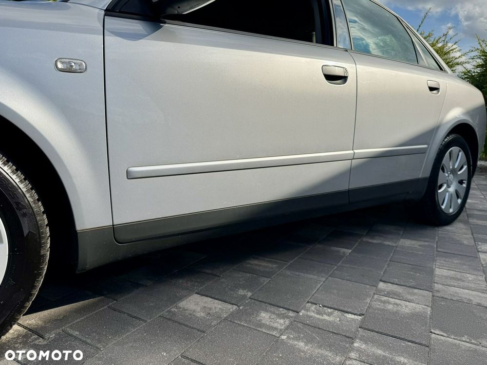 Audi A4 Limousine - 17