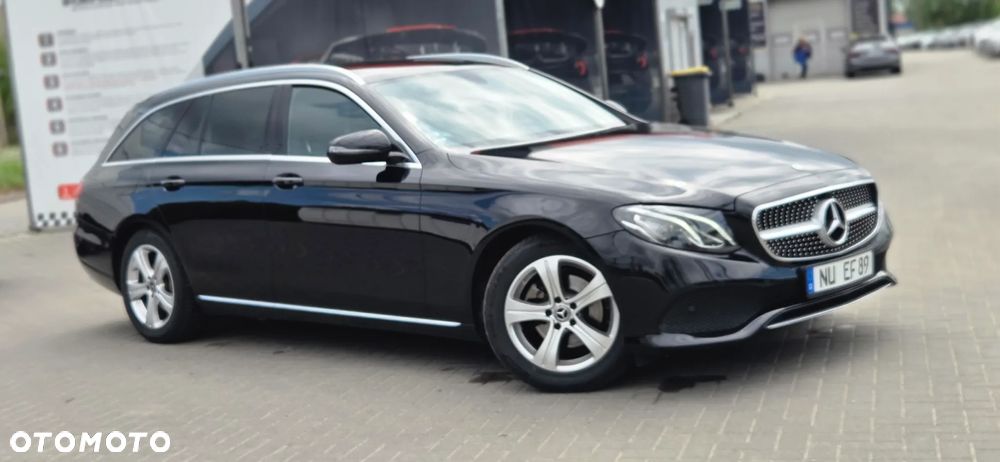Mercedes-Benz Klasa E 220 d 9G-TRONIC - 20