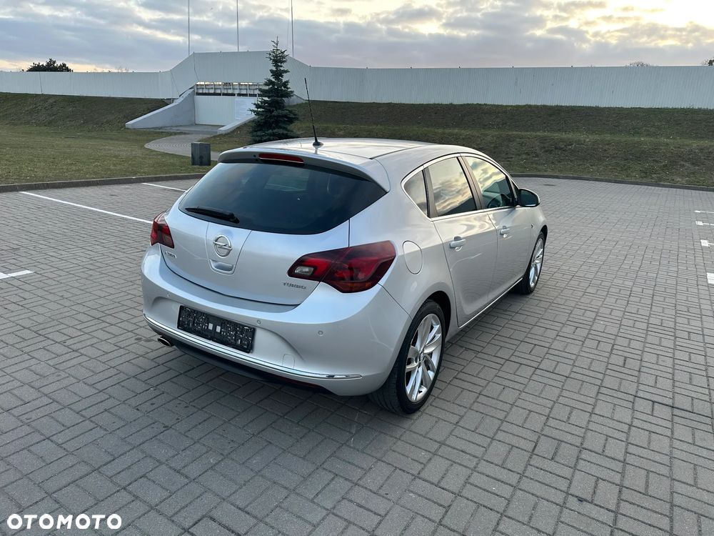Opel Astra 1.4 Turbo - 5
