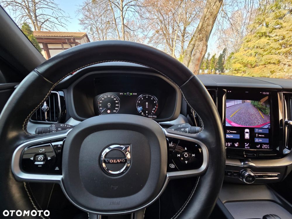 Volvo XC 60 B5 B AWD R-Design - 20