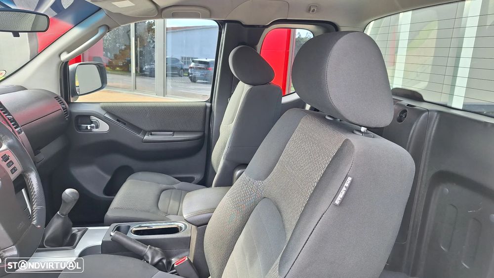 Nissan Navara king Cab 2l 4x4 - 12