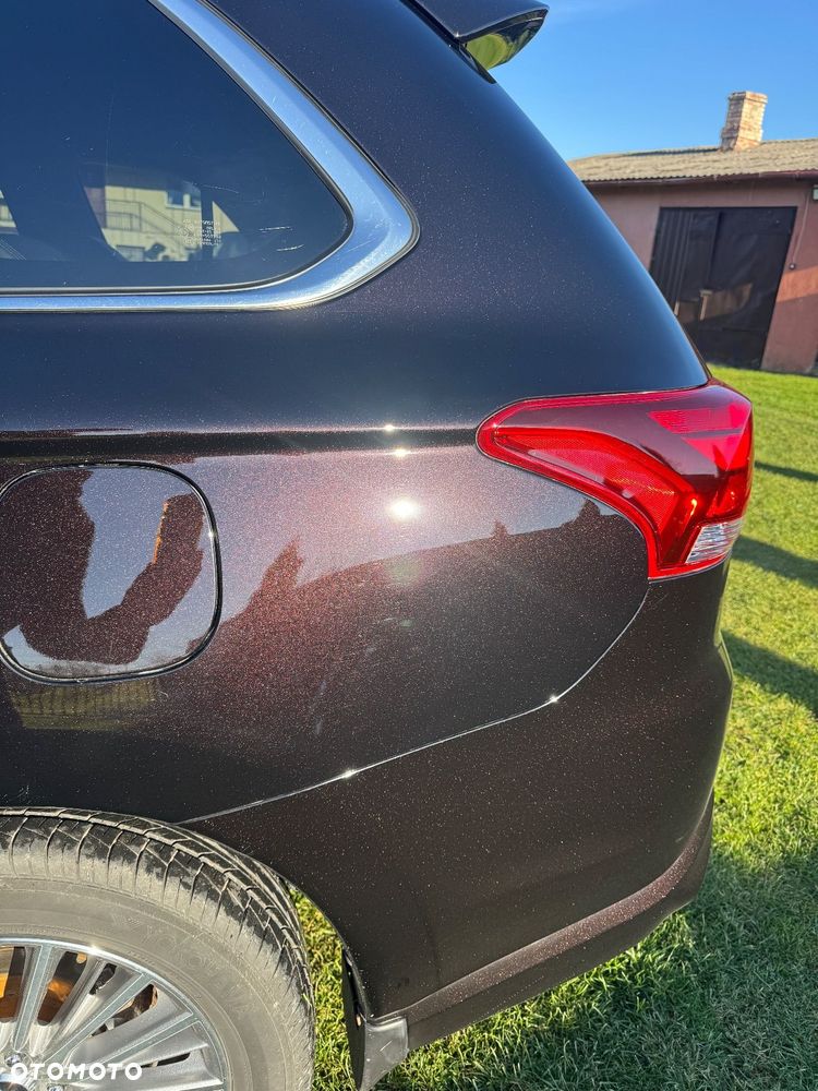 Mitsubishi Outlander 2.4 4WD Diamant+ - 10