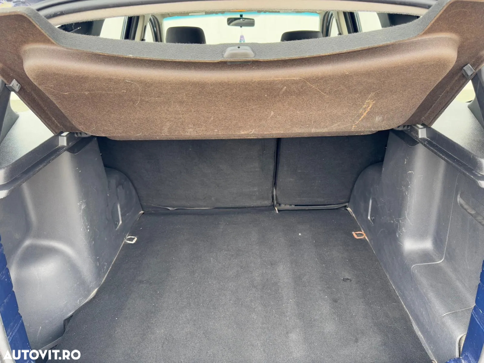 Dacia Duster 1.5 dCi 4x2 Ambiance - 33