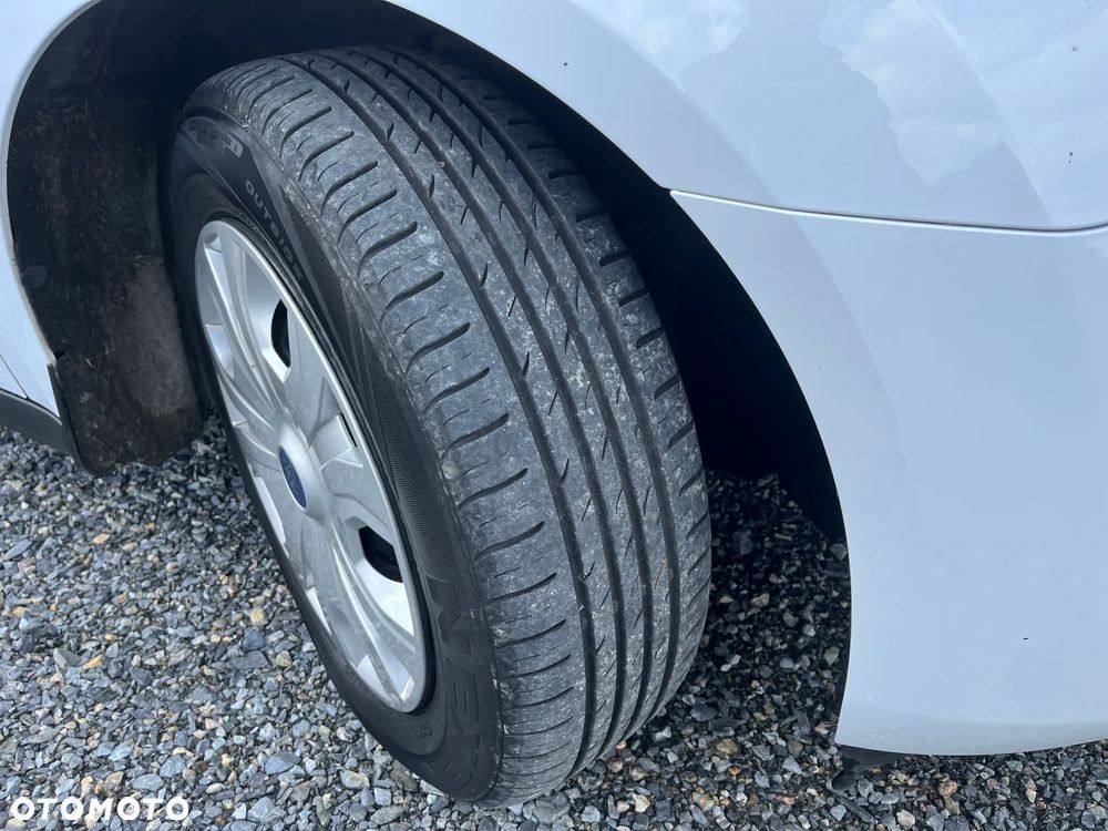 Ford Transit Connect - 12