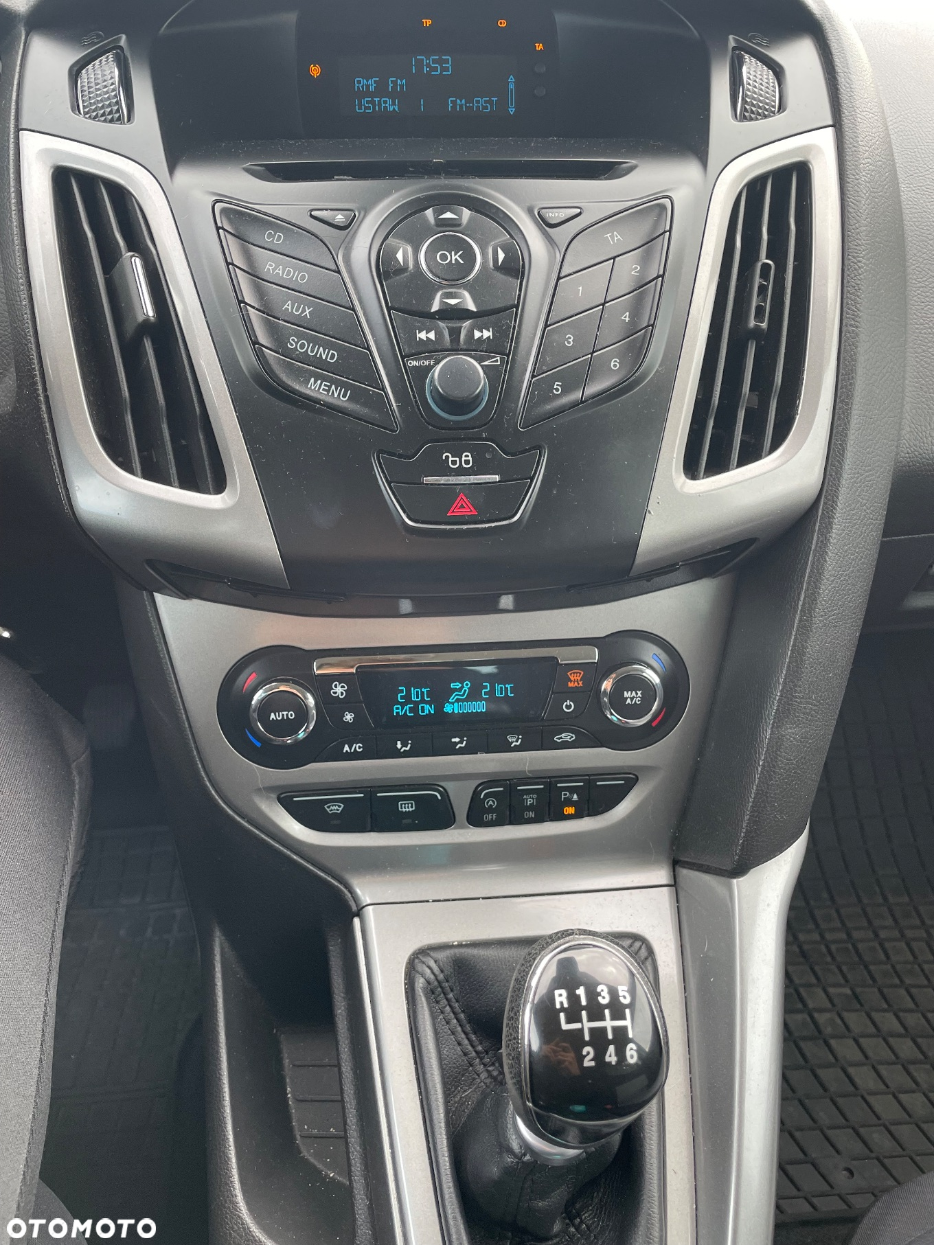 Ford Focus 1.0 EcoBoost Edition - 13