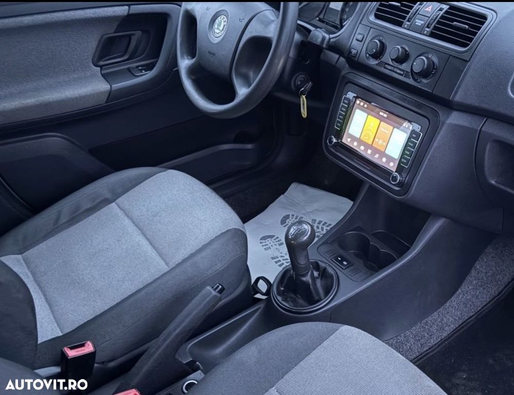 Skoda Fabia 1.2 HTP STYLE EDITION - 7