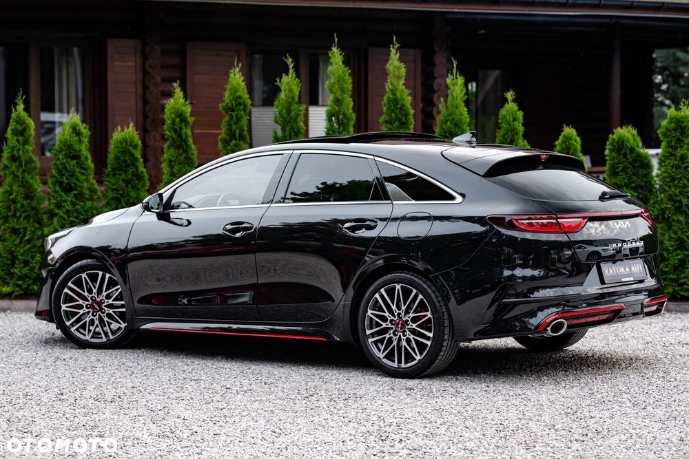 Kia ProCeed 1.6 T-GDI DCT7 OPF GT - 14