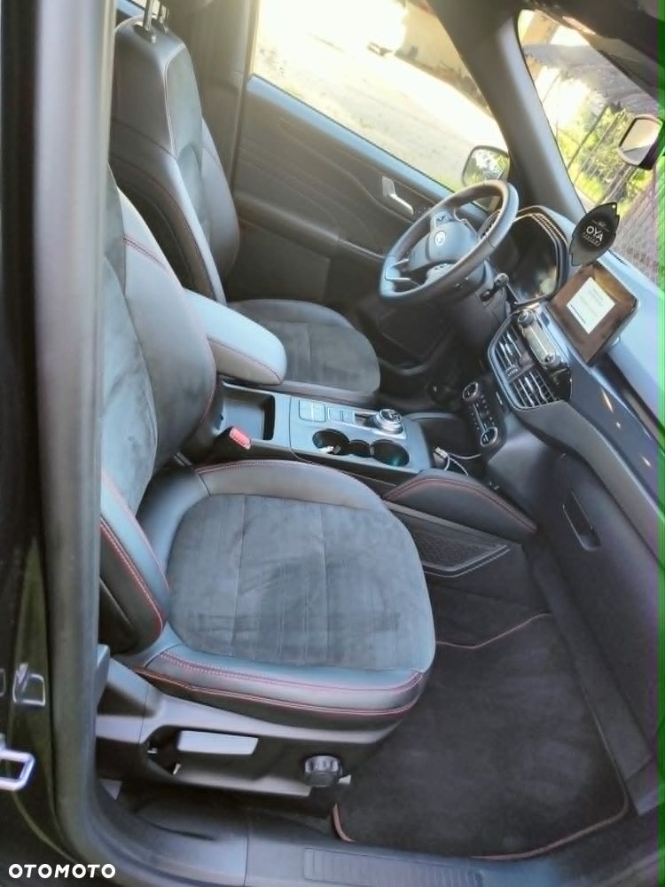 Ford Kuga 2.0 EcoBlue 4x4 ST-LINE X - 16