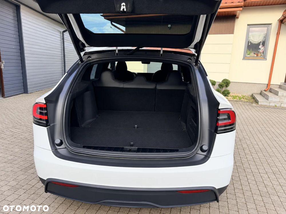 Tesla Model X Long Range AWD - 11