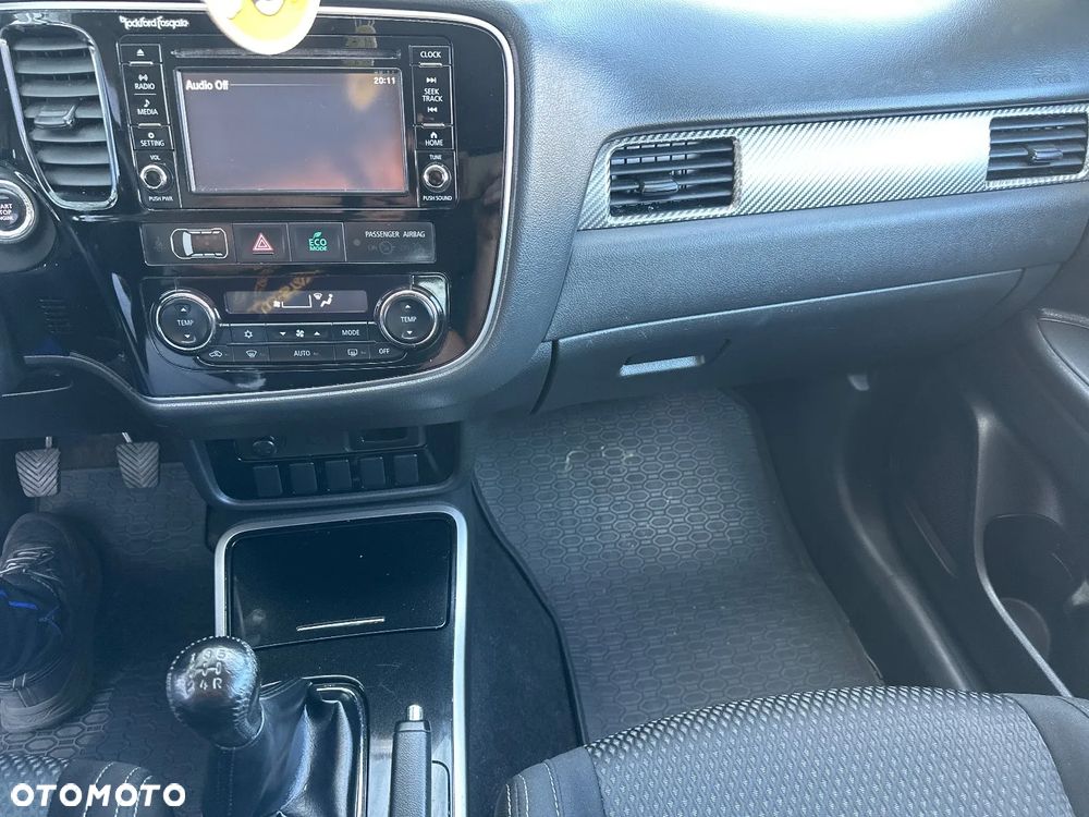 Mitsubishi Outlander 2.0 City Style 2WD - 26