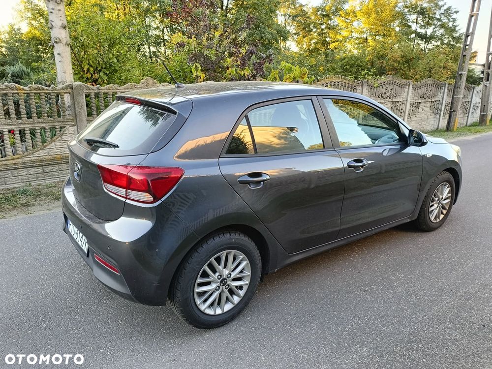 Kia Rio 2017 photo 2