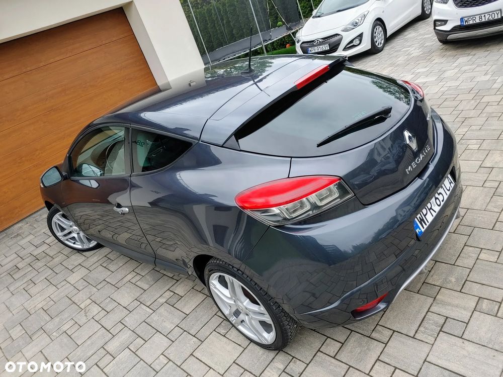 Renault Megane TCe 180 GT - 16