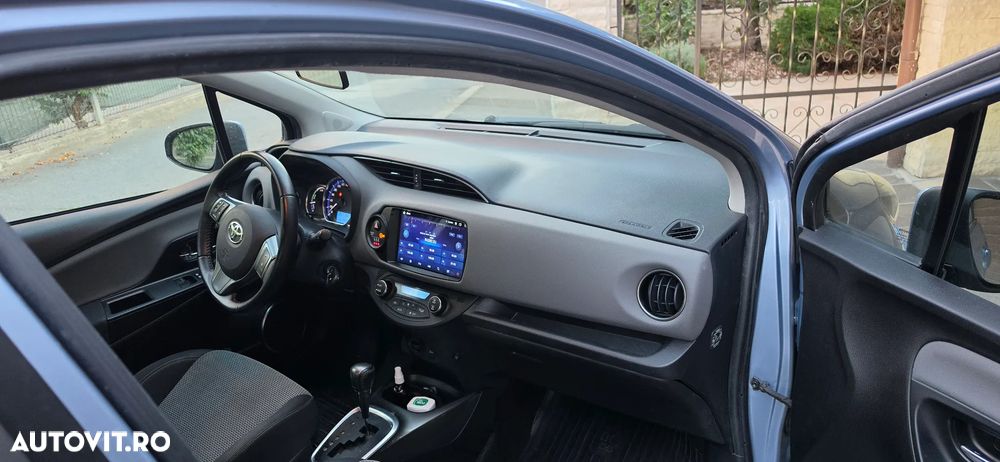 Toyota Yaris - 5
