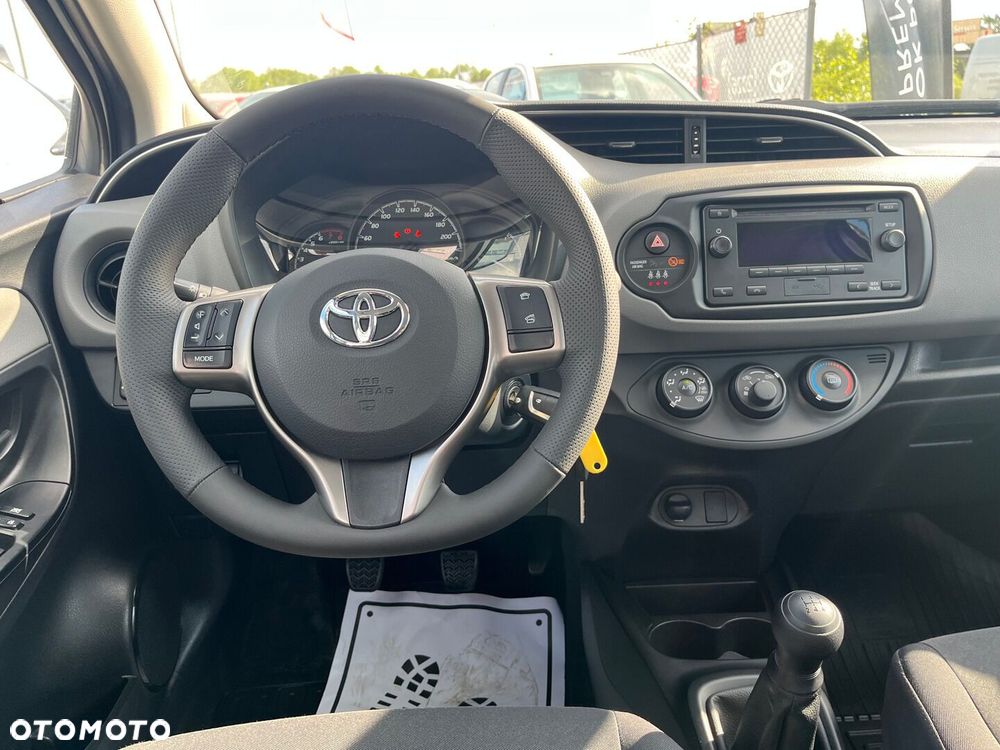 Toyota Yaris - 11