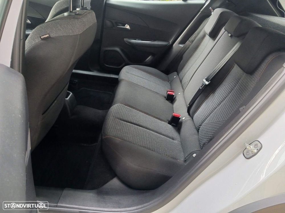 Peugeot 2008 1.2 PureTech Style - 32