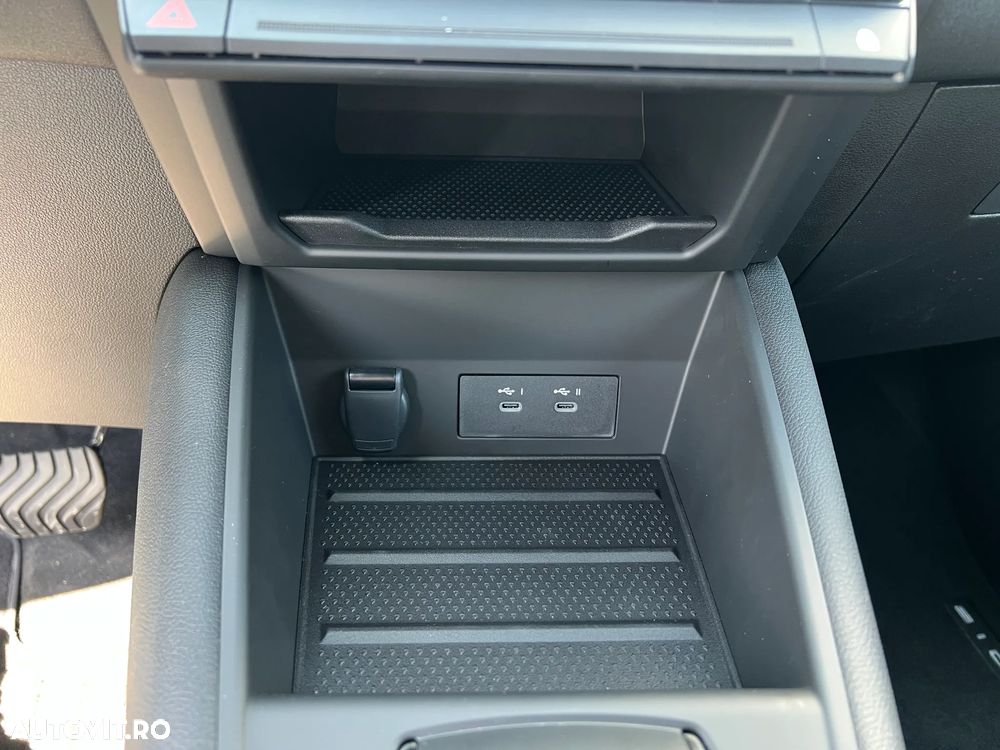 Mitsubishi Grandis - 30