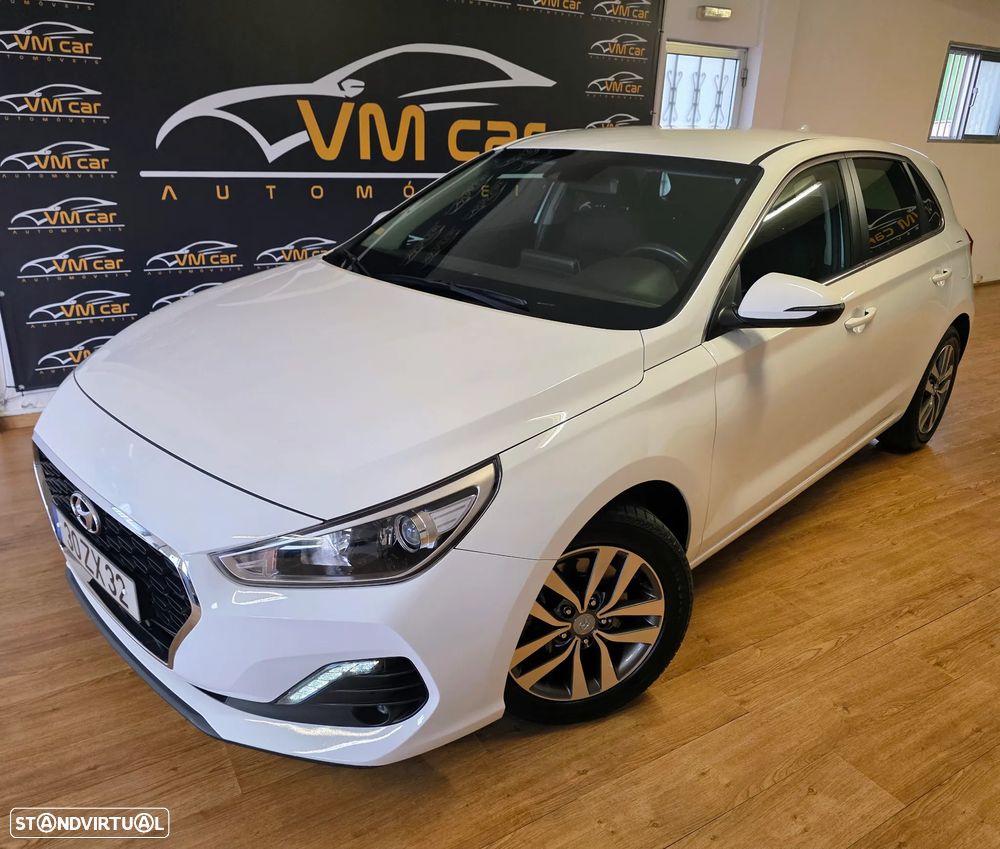 Hyundai i30 1.6 CRDI STyle+Navi - 1