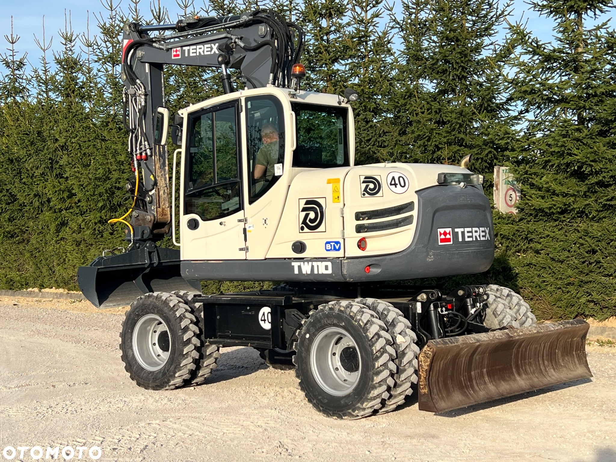 Terex Koparka kołowa TEREX TW110 3x łamane ramię TRIOLE BOOM wersja SPEED 4x4x4 2biegowa 40km/h 1 wł kpl dokumentów KLIMATYZACJA 11ton 4xoś skrętna TW 110  centr smarowanie Cat 313 DEUTZ Volvo Schaeff Jcb - 26